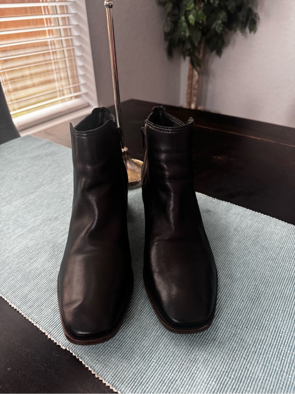Lucky Brand Men's Black Leather ankle Boots size 10